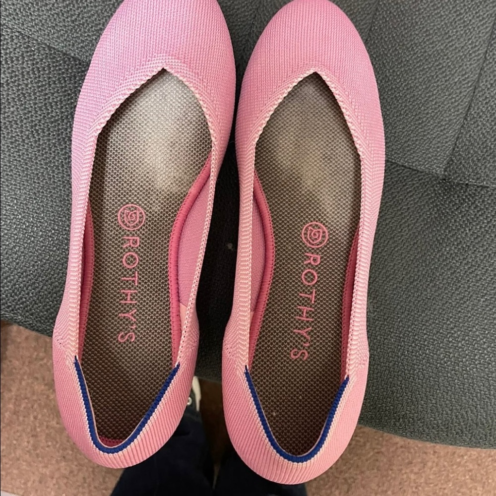 Pink Rothy’s sz 9.5